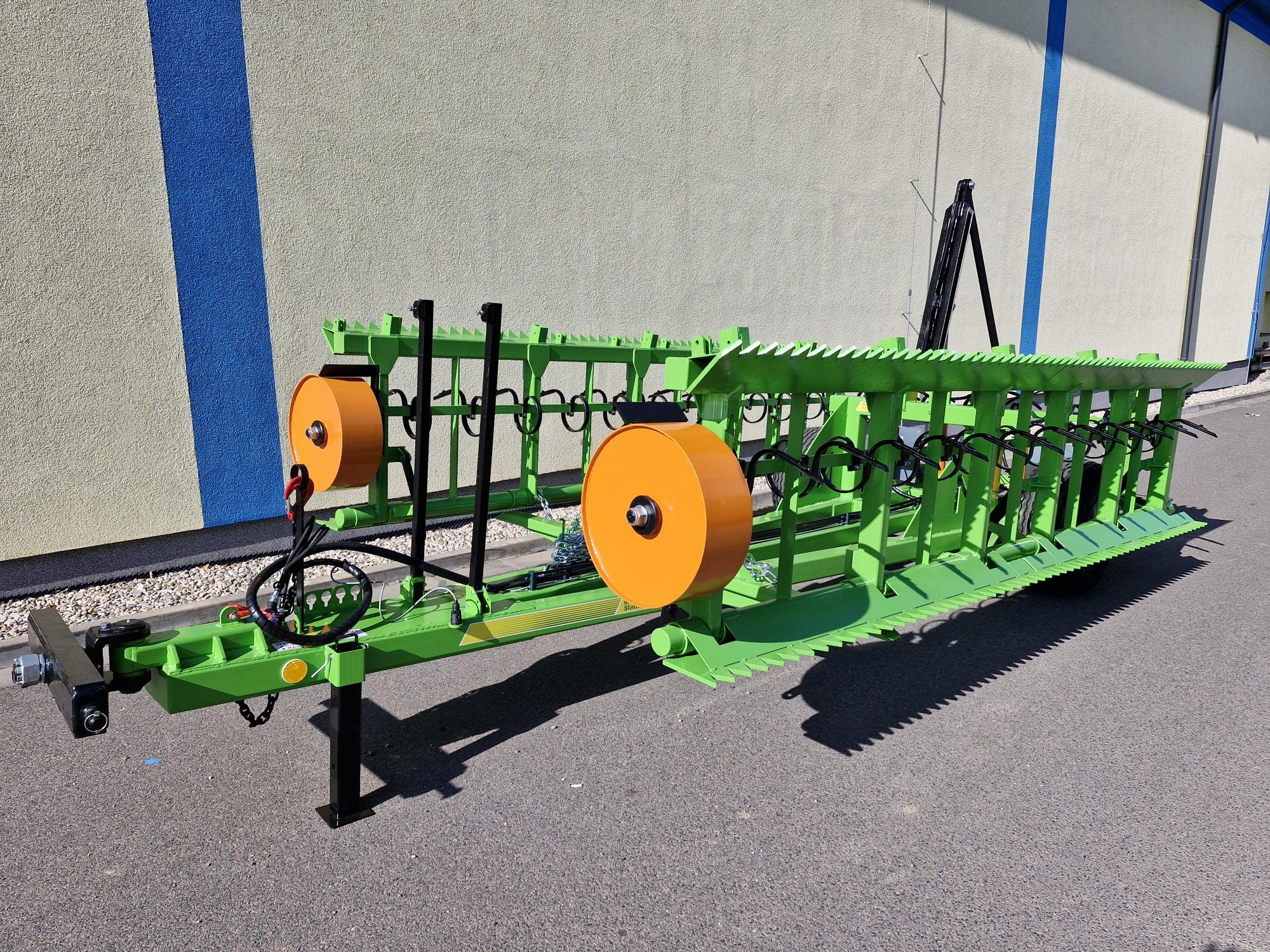 Umístění radliček na křídlech smyku